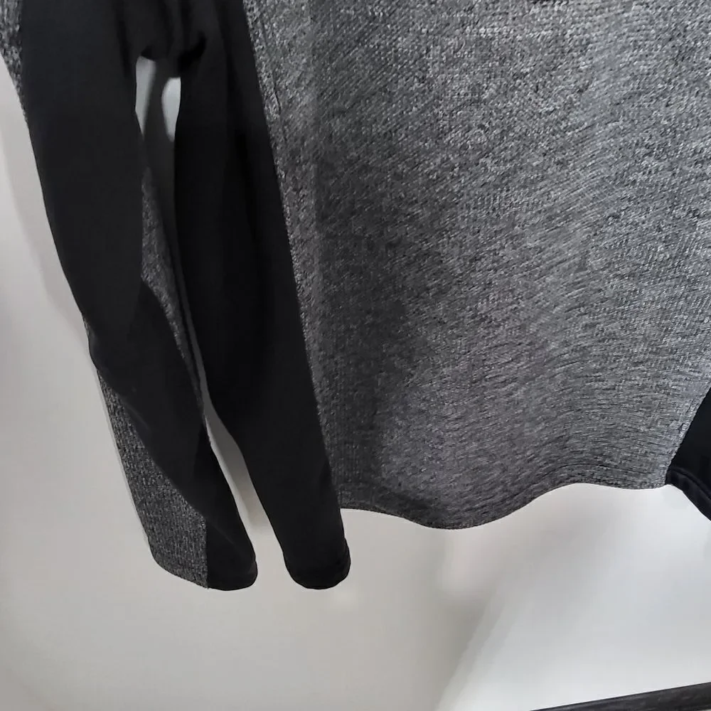 Spyder Men's Gray & Black Pullover Sweater